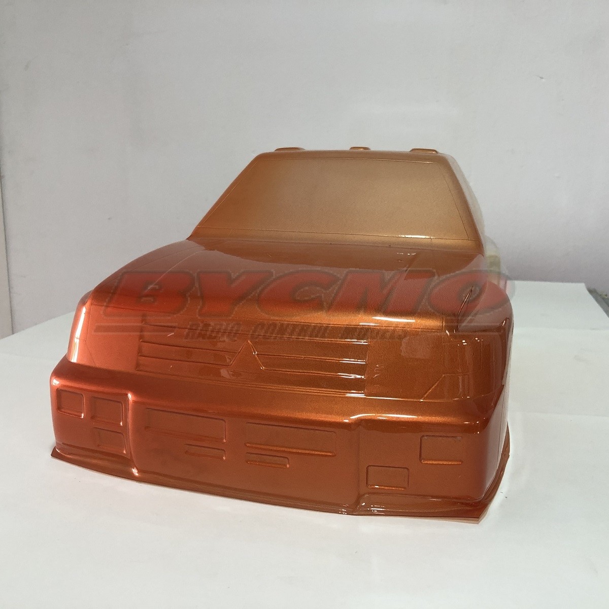 CARROCERÍA MITSUBISHI PAJERO NARANJA TRANSPARENTE